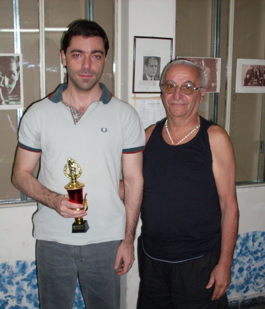 Guillermo Martínez Guillermo Martínez