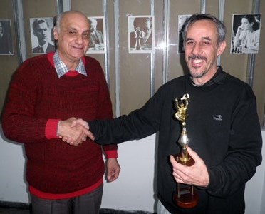 Miguel Rebossio recibe de Raúl Scaglione